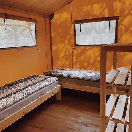 Роскошный шатер Kwiejcowka